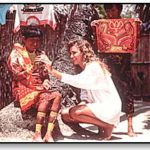 Selling Molas to a tourist